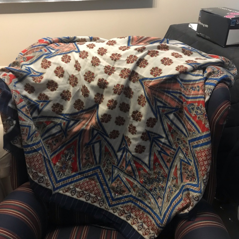 Gina Ruccini scarf